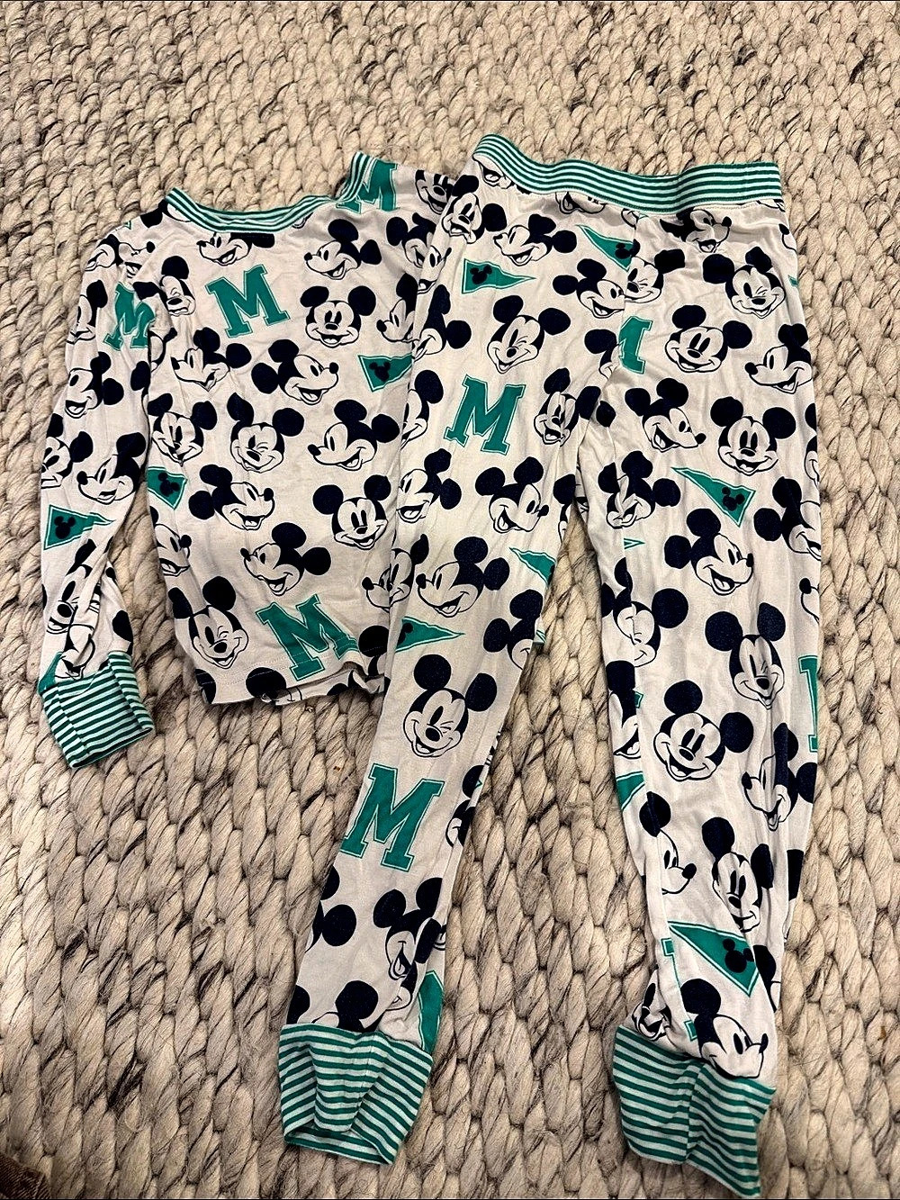 Disney Mickey Mouse Pajama Set Size 5/6